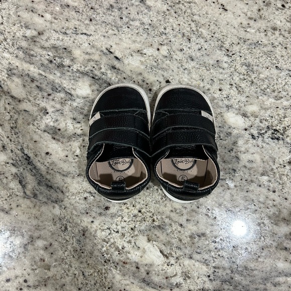 Little Love Bug toddler/baby shoes - Picture 1 of 3